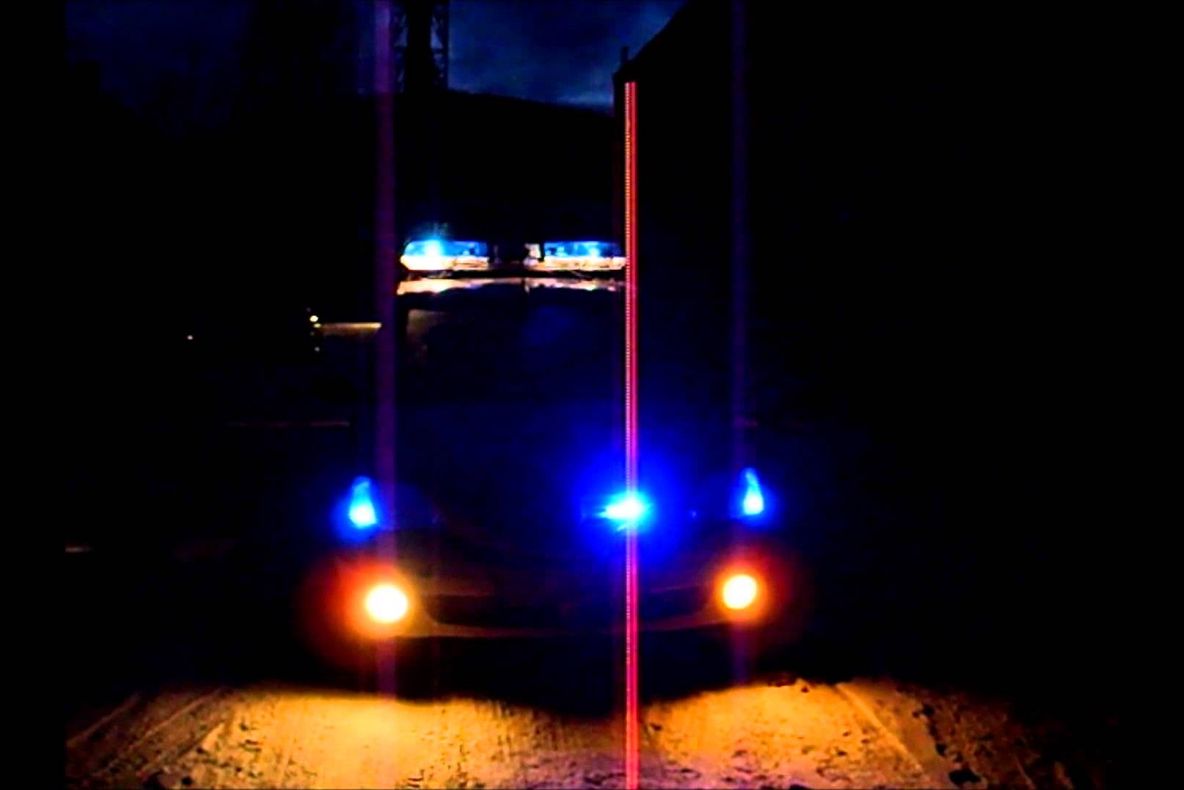 Tupeu maxim: un şofer din Cluj depăşeşte o maşină de poliţie aflată în misiune. Momentul, filmat