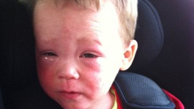 Impresionant! Un copil de 5 ani o imploră pe mama lui să îl lase să moară