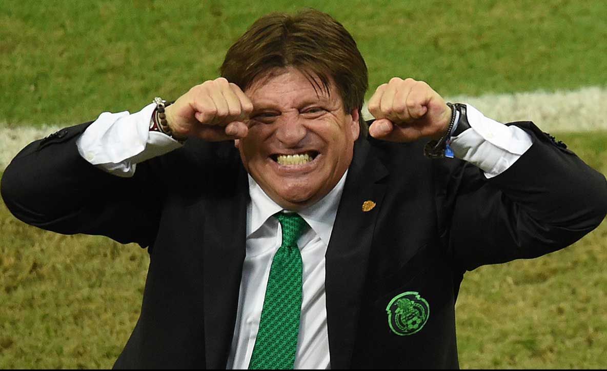 Selecţionerul Mexicului a fost demis, după ce a agresat un jurnalist