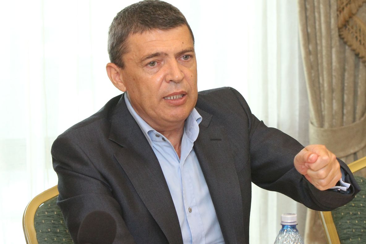 Petrache: PNL a strâns 150.000 de semnături pentru demiterea premierului Ponta