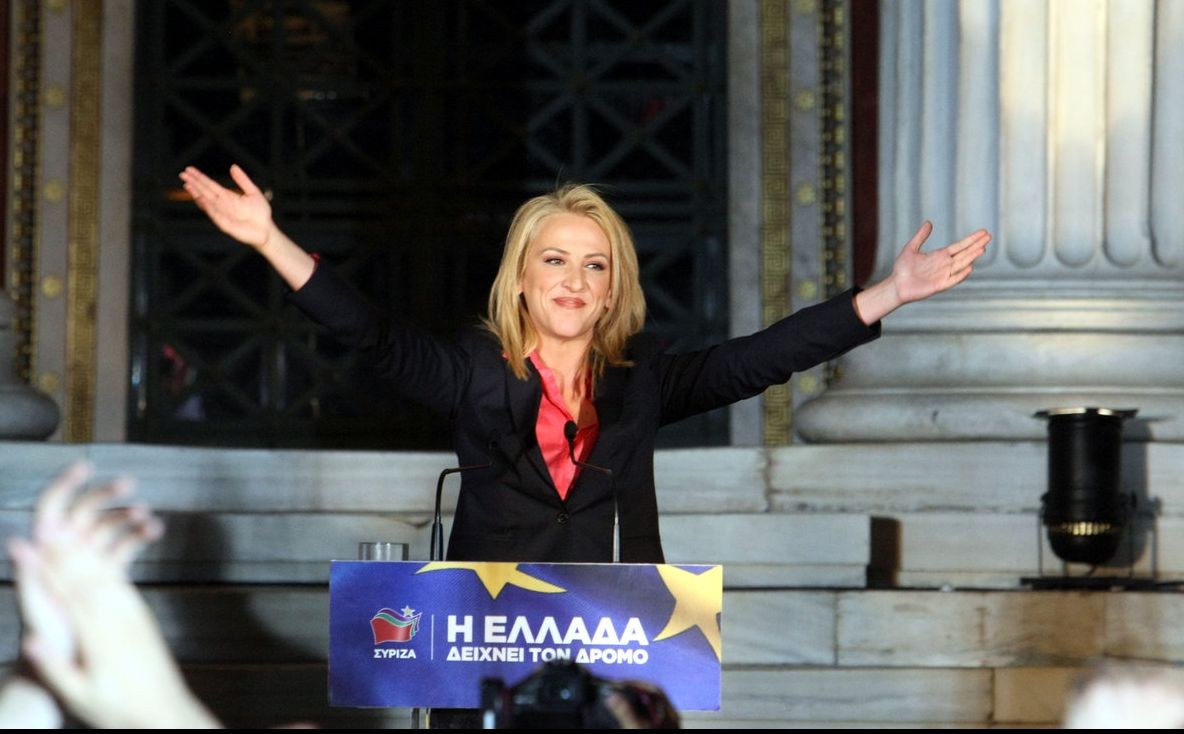 “Nu puteţi forţa ieşirea Greciei şi să menţineţi România în UE”, spune un oficial grec