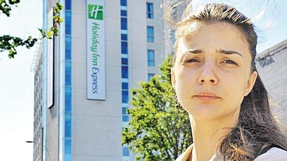 "Îmi pare rău, nu acceptăm români". Scuzele hotelului din UK care nu a vrut să cazeze o româncă