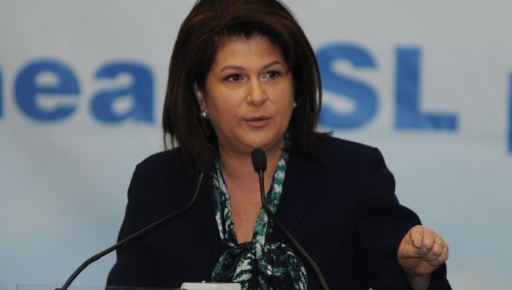 Plumb: Discuția privind creșterea salariilor demnitarilor va fi amânată cu o săptămână 