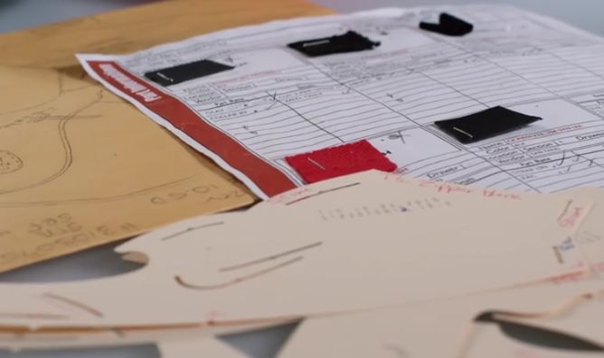 Un băiat de 16 ani care nu putea să-şi lege şireturile a trimis o scrisoare către Nike. Răspunsul