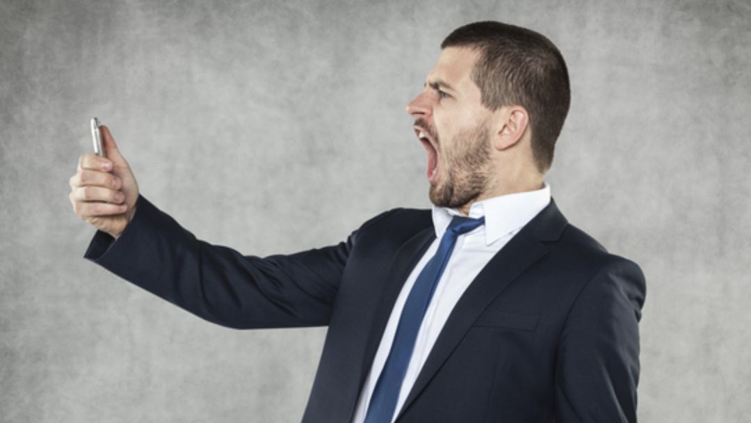 Nu ai semnal bun pe mobil sau pe WiFi? Ce poți face pentru a rezolva problema