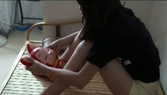 Ce a descoperit un tată care s-a uitat pe telefonul fiicei sale: "Nu-mi vine să cred"