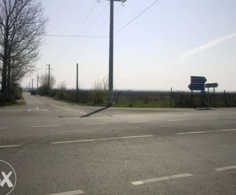 Anunțul merită citit: un român a scos la vânzare un kilometru de drum național