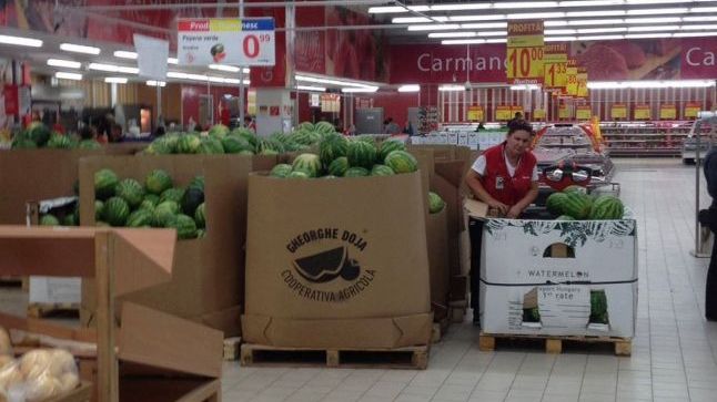 Pepenii din Ungaria, produs românesc într-un supermarket. Cum explică magazinul FOTO