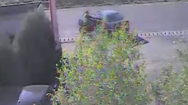 Accident grav, produs de şoferul unui autoturism de lux 