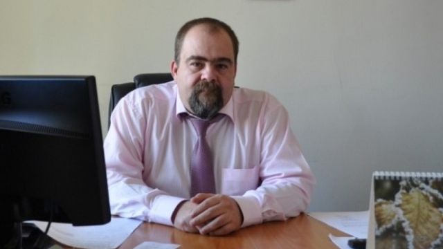 Directorul Spitalului Ploieşti, prins în flagrant primind mită 3.000 de euro, a fost arestat