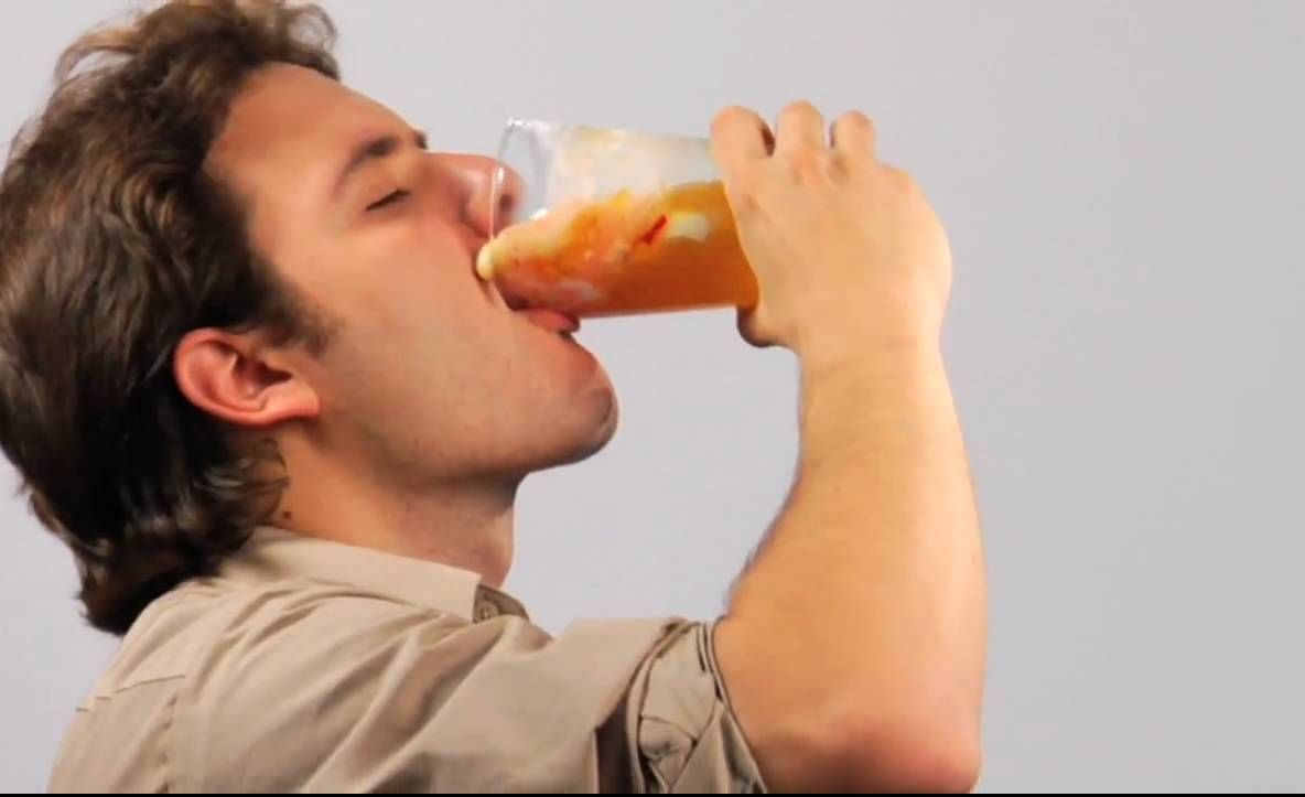 Un bărbat a băut 5 energizante pe zi, timp de 3 săptămâni. Medicii au înlemnit când au văzut că...