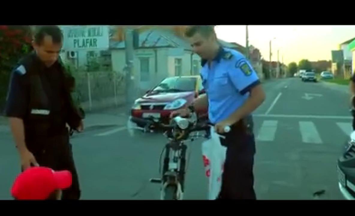 ŞOCANT Cine sunt poliţiştii violatori: unul dintre ei este cel care a LOVIT un biciclist şi a fugit