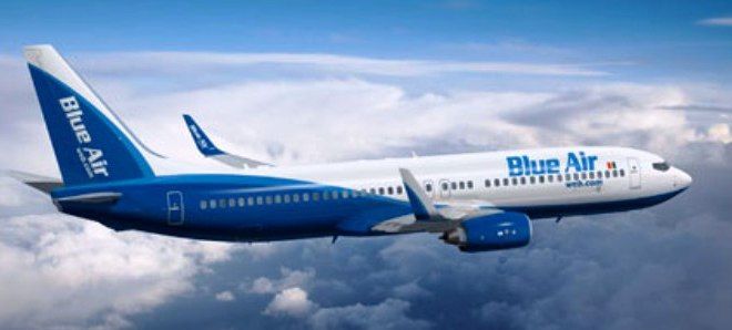 Un avion care zbura spre Bucureşti a aterizat de urgenţă