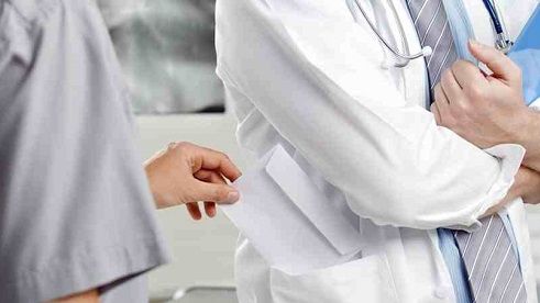 Sanitas: Am negociat cu Guvernul doar creşteri salariale, nu legalizarea plăţilor de la pacienţi