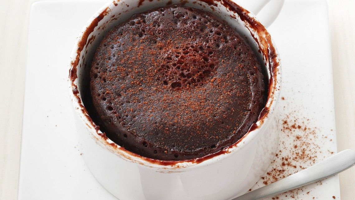 Cel mai fin desert al verii, gata în două minute! Ai nevoie doar de îngheţată, praf de copt şi făină