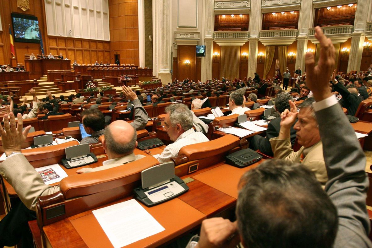 Cât a cheltuit Camera Deputaților cu aleșii, în primele luni ale anului 