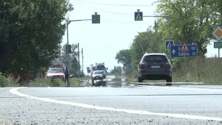 Văduva unui bărbat care a murit într-un accident auto cere daune de 1 mil. euro de la CNADNR