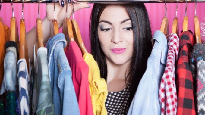 Cum să îți faci mai mult loc în șifonier