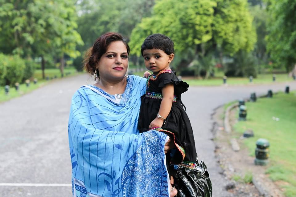 ”Prima fiică a murit imediat după ce am născut-o”. Drama de la a doua naștere este șocantă