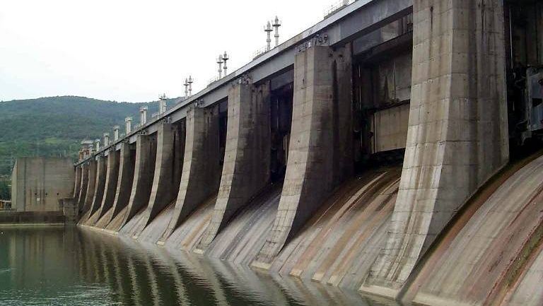 Fost director la Hidroelectrica, trimis în judecată