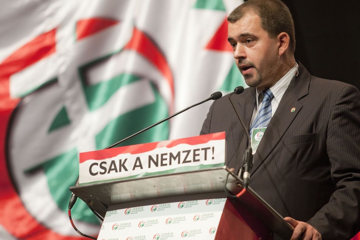 Jobbik: Unirea României cu Republica Moldova ar trebui să ducă la federalizarea statului român