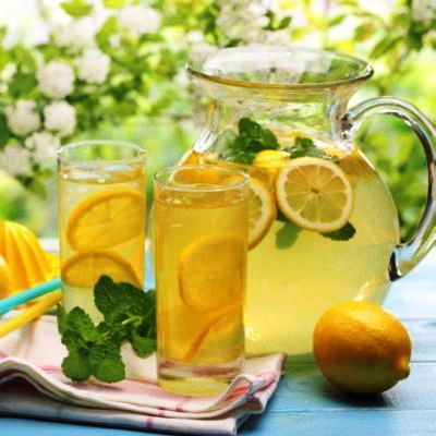 Ingredientul secret pe care îl poţi adăuga în limonadă. Distruge paraziţii, combate cancerul