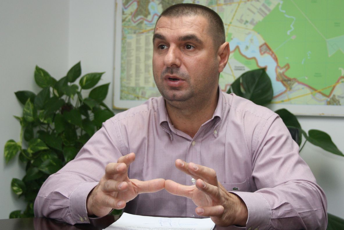 Situaţie halucinantă în oraşul Pantelimon: 13 milioane de lei pentru renovarea unei singure şcoli