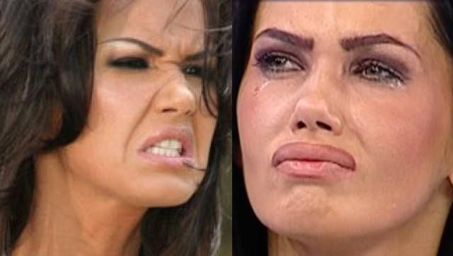 Oana Zăvoranu "se simte deprimată". Vedeta continuă războiul cu mama ei, care se află în mormânt