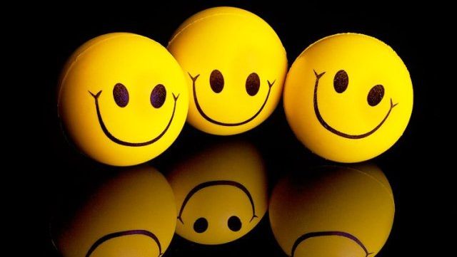 Perle de la Evaluarea Naţională 2016: Cratima desparte două cuvinte care nu încap întregi în versuri