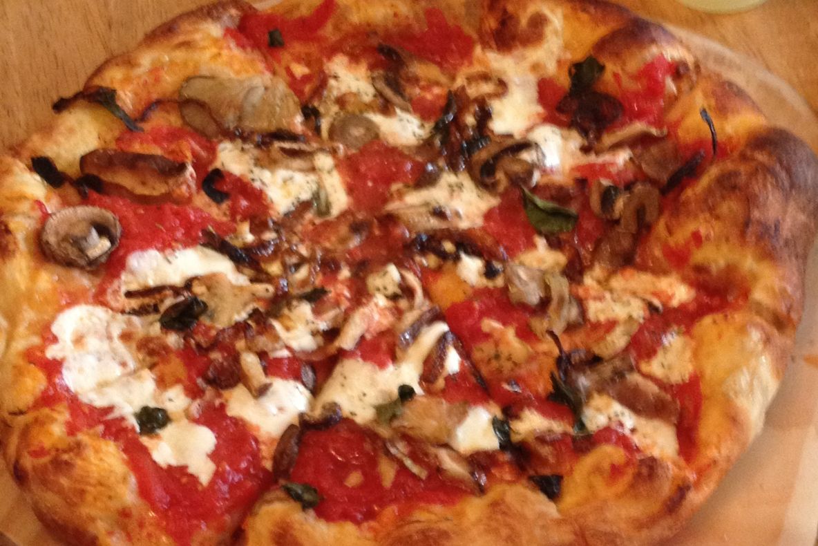 Şi-a comandat o pizza şi nu i-a venit să creadă ce a găsit. "L-am salvat"