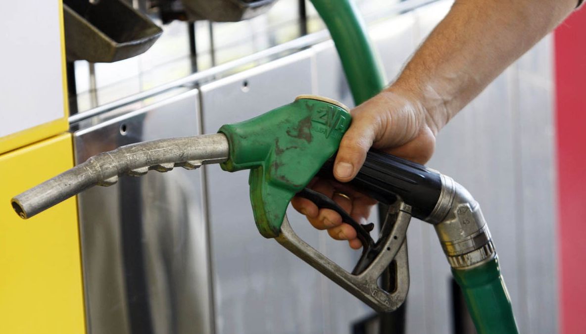 Scăpăm de benzină şi de motorină? S-a inventat motocicleta care merge cu apă