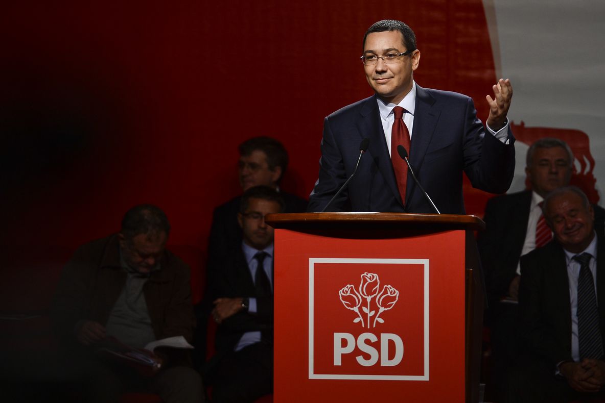 Victor Ponta, audiat a treia oară la DNA: Dau declaraţii când mă cheamă cu avocatul!