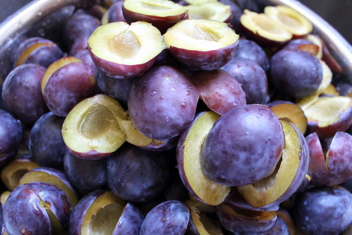 Beneficiile magiunului de prune: Ajută digestia şi protejează sistemul nervos