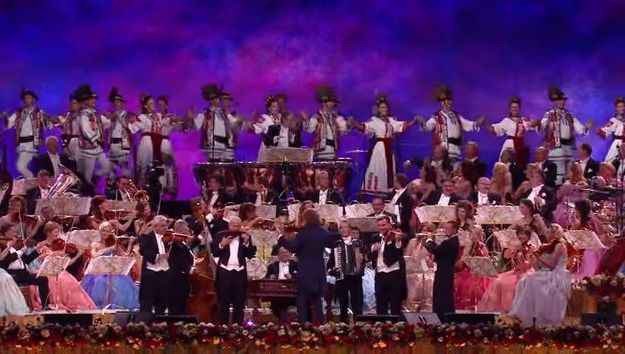 Andre Rieu a promovat țara noastră în concertul de la Maastricht. Cu ce artist român a cântat