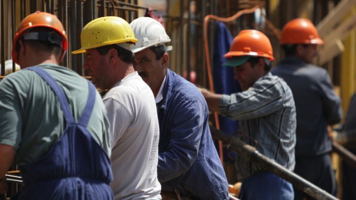 IM: Amenzi de peste 70.000 lei pentru angajatorii care nu şi-au protejat lucrătorii de caniculă