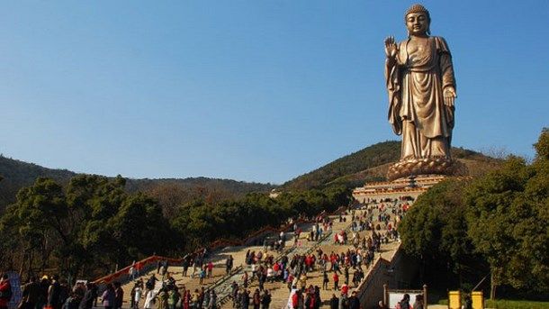 Aceasta este cea mai înaltă statuie din lume. Câţi metri are şi unde se află