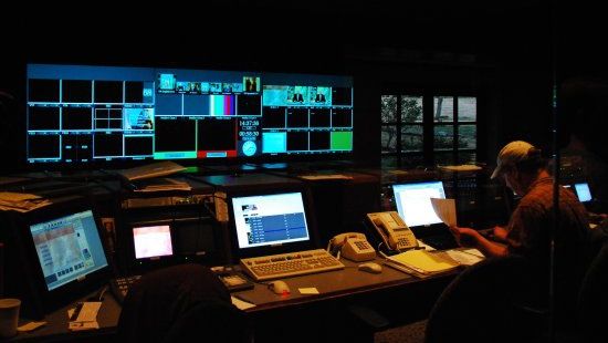 Incredibil! O frumoasă prezentatoare TV din România a fost tâlhărită, vineri, la metrou