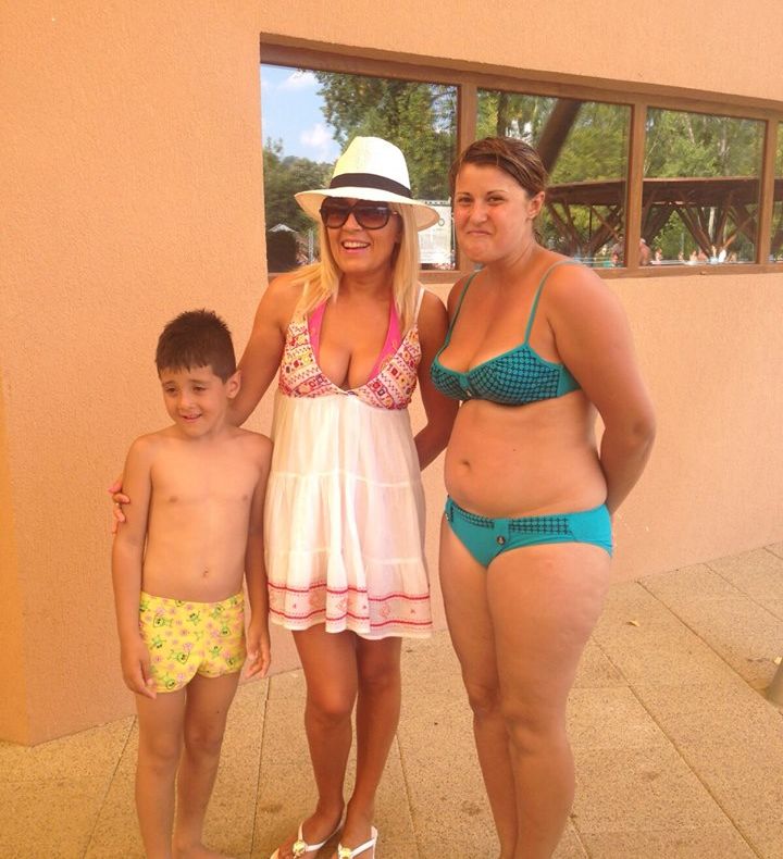 Galerie foto. Elena Udrea, ţinută foarte provocatoare. Decolteul adânc a atras toate privirile 