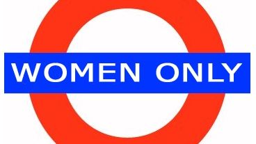 Plaja pe care bărbaţii nu au voie să pună piciorul. Cum se distrează femeile