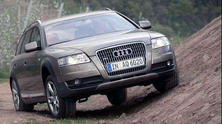 Audi, anunţ şocant în scandalul emisiilor. Volkswagen se afundă şi mai rău în noroi