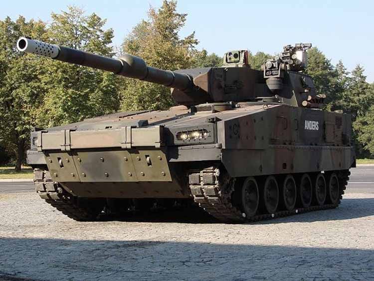 Începe războiul? Transportoare blindate rusești, livrate Siriei