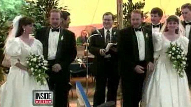 Nu, nu vezi dublu! Adevărul din spatele acestei imagini