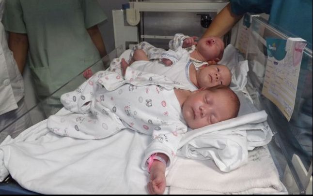 Tripleţi abandonaţi în Maternitatea din Drobeta Turnu Severin. Ce se va întâmpla cu nou-născuții?