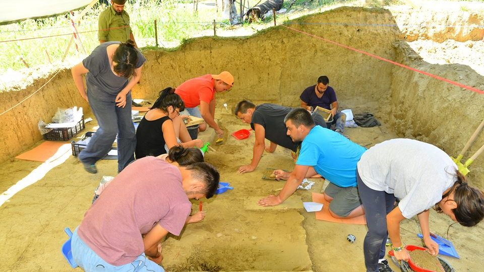 "Descoperire senzaţională" făcută de arheologii români: o statuetă veche de 23.000 de ani