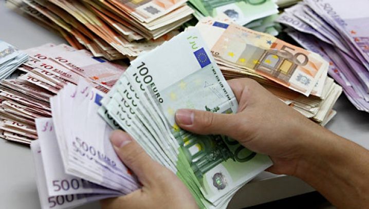 A câștigat la loto 640.000 de euro. Decizia radicală a bărbatului, înainte de a ridica premiul