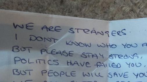 Biletul emoţionant adresat unui refugiat: "Cu toţii ne aflăm sub acelaşi cer"