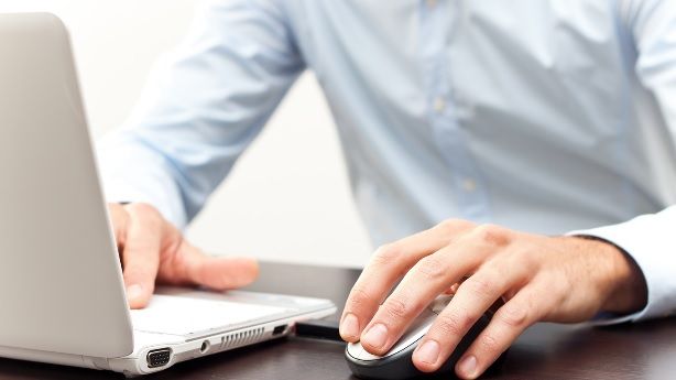 STUDIU. Ce caută românii cel mai des pe Internet 