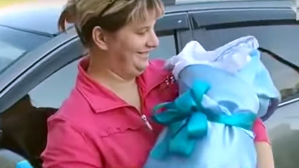 O femeie de 29 de ani a devenit cea mai tânără bunică din Rusia