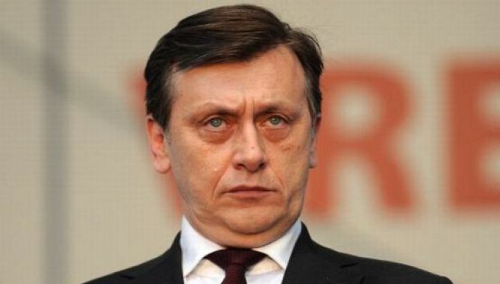 Ce a făcut Crin Antonescu, astăzi, chiar de ziua sa de naștere