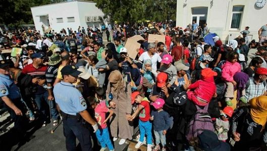 Criza imigranților. Croaţia a cedat presiunilor UE. Anulează blocada de la frontiera cu Serbia